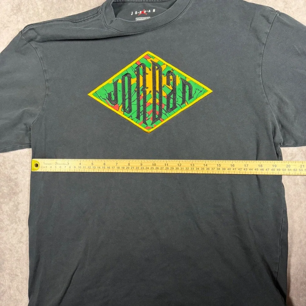 Jordan Brand Mens T-Shirt Medium Black Graphic Diamond Logo Short Sleeve Tee